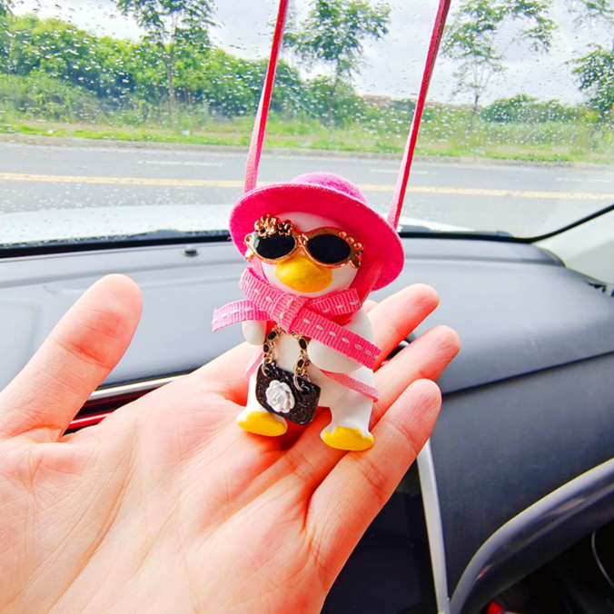 Handgun Cowboy Duck Car Rearview Mirror Pendant Decoration Super Cool Left Wheel Handgun Duck Anime Car Decoration Pendant Swing