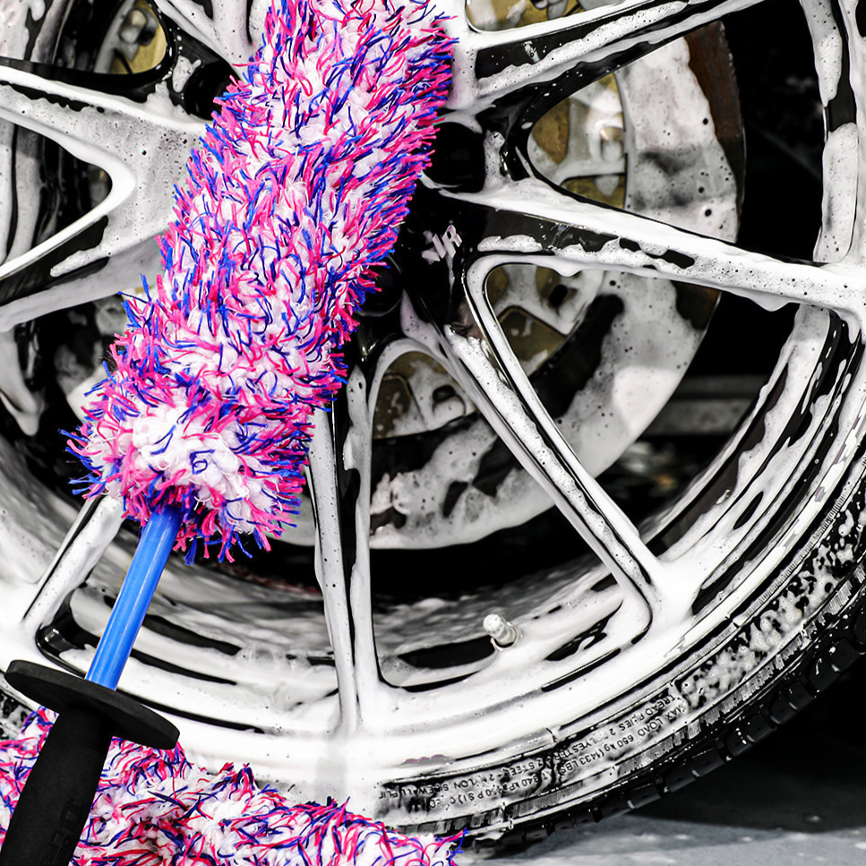 Car cleaning brush
